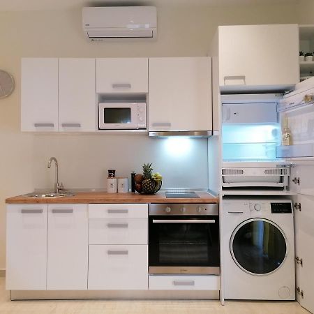 Sea Pleasure Apartment Peraía エクステリア 写真