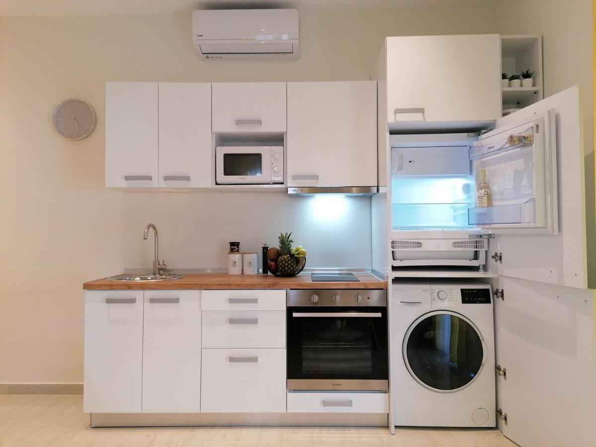 Sea Pleasure Apartment Peraía エクステリア 写真